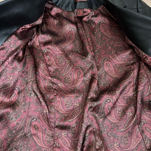 Danier Black Italian Leather Jacket, XXS, real leather, never worn - Picture 3 of 5